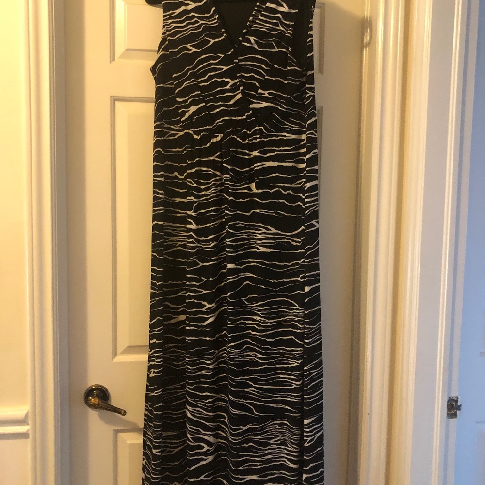 Black and white maxi dress